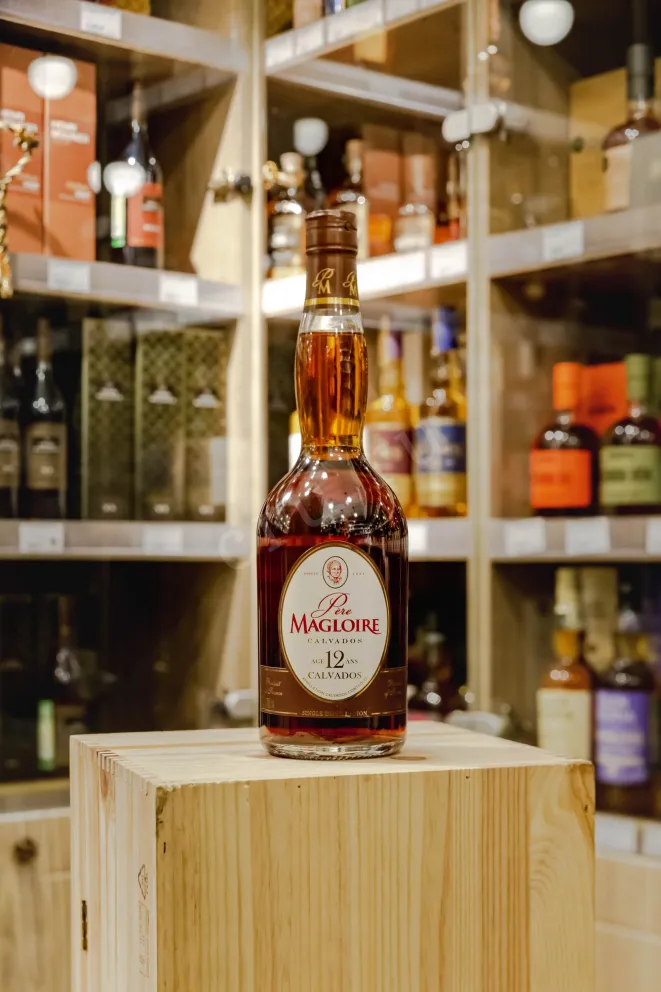 В магазине Крю Профи Pere Magloire 12 years 0.7 л