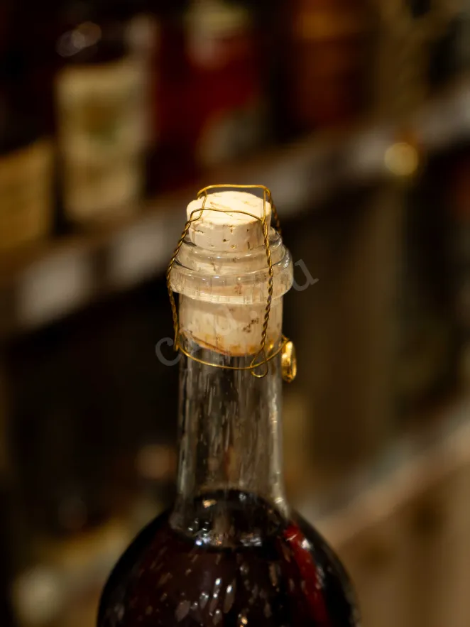 Пробка Chateau de Montifaud 20 years 0.7 л