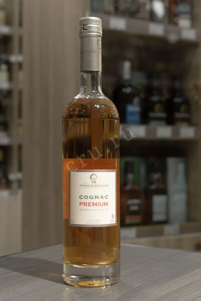 В магазине Крю Профи Pierre de Segonzac Premium 0.7 л