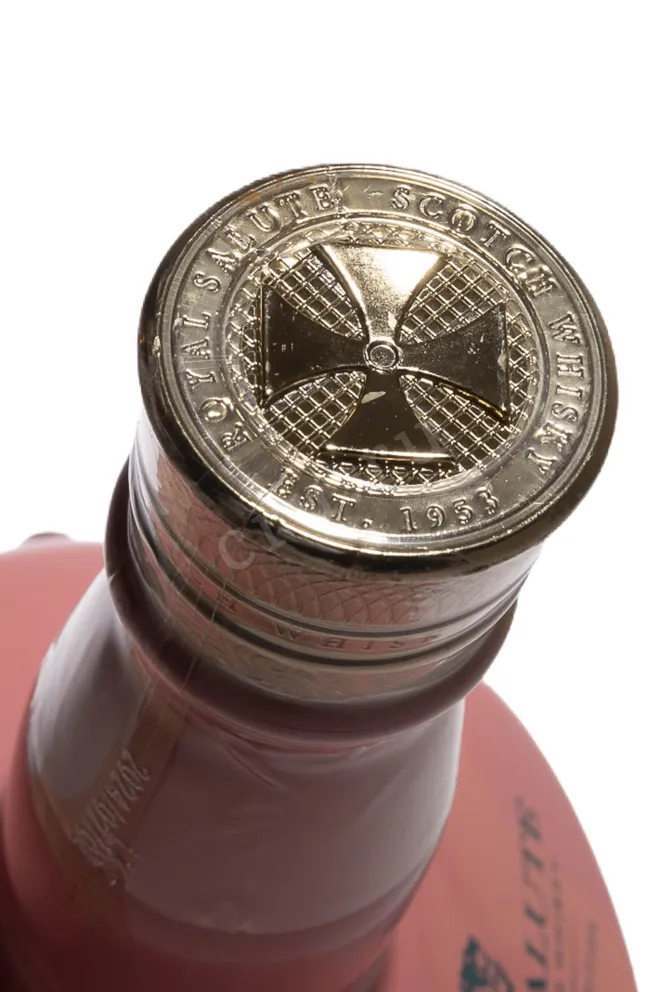 Пробка Chivas Regal Royal Salute Miami Polo Edition 21 Years Old 0.7 л