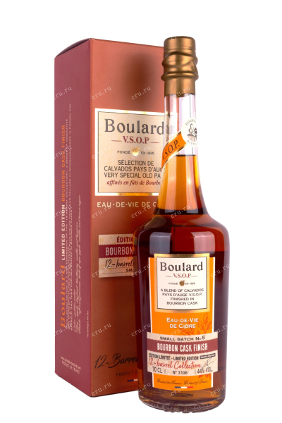 Кальвадос Boulard VSOP Bourbon Cask Finish Pays d'Auge with gift box   0.7 л