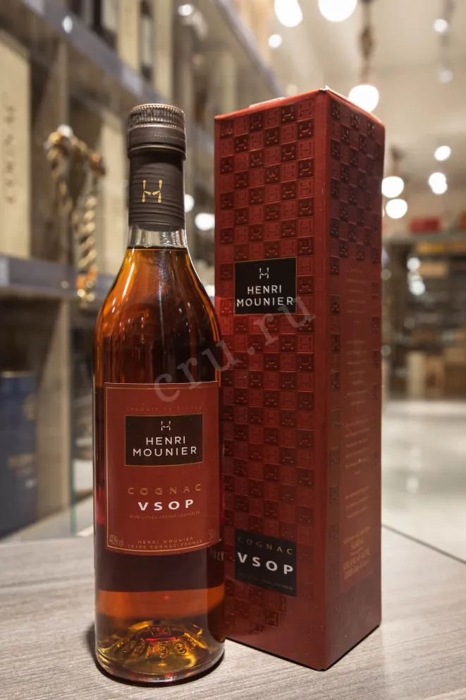 В магазине Крю Профи Henri Mounier VSOP 0.5 л
