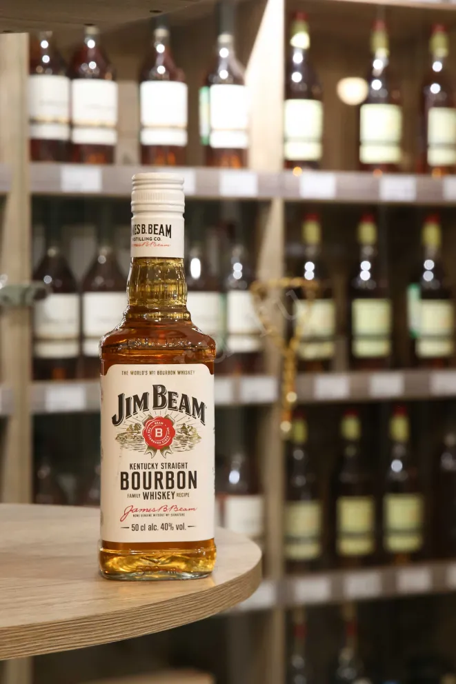 В магазине Крю Профи Jim Beam 0.5 л