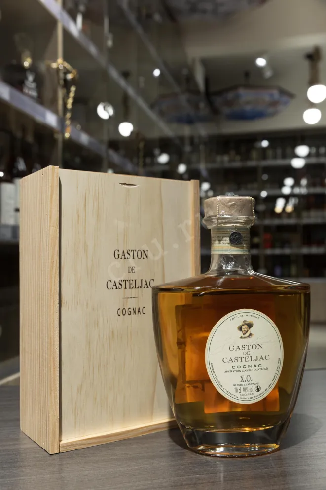 В магазине Крю Профи Gaston de Casteljac XO in decanter gift box 0.7 л