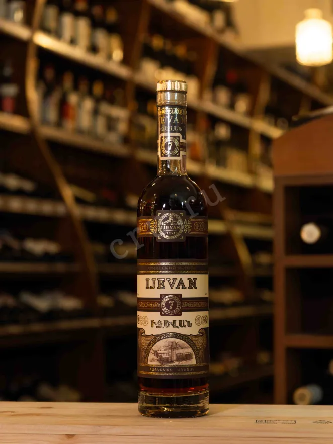 В магазине Крю Профи Ijevan 7 years 0.5 л