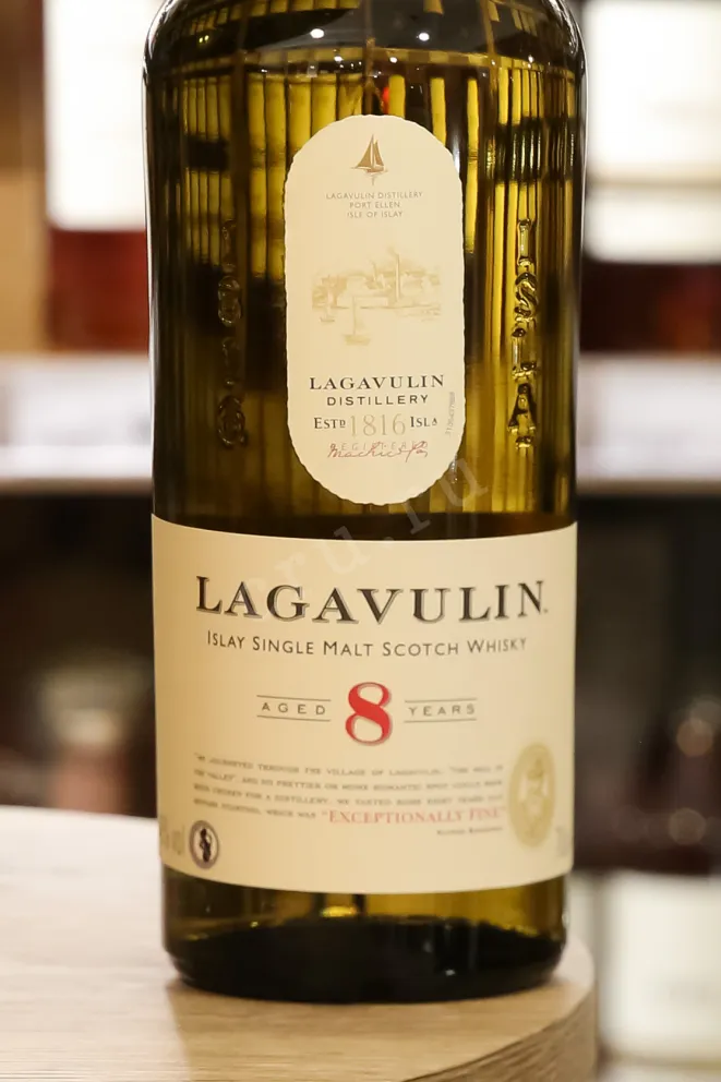 В магазине Крю Профи Lagavulin 8 Years gift box 0.7 л