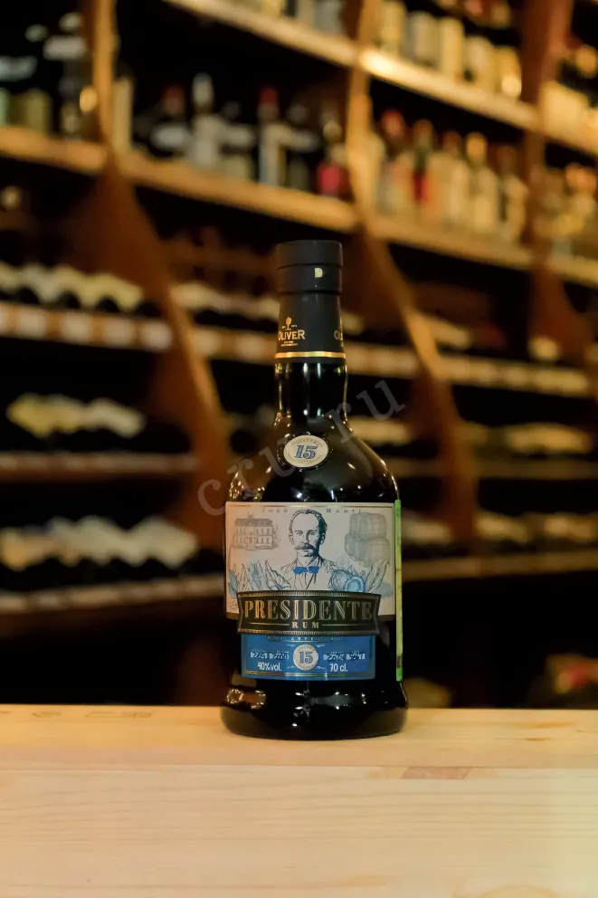В магазине Крю Профи Oliver Presidente Marti 15 years gift box 0.7 л