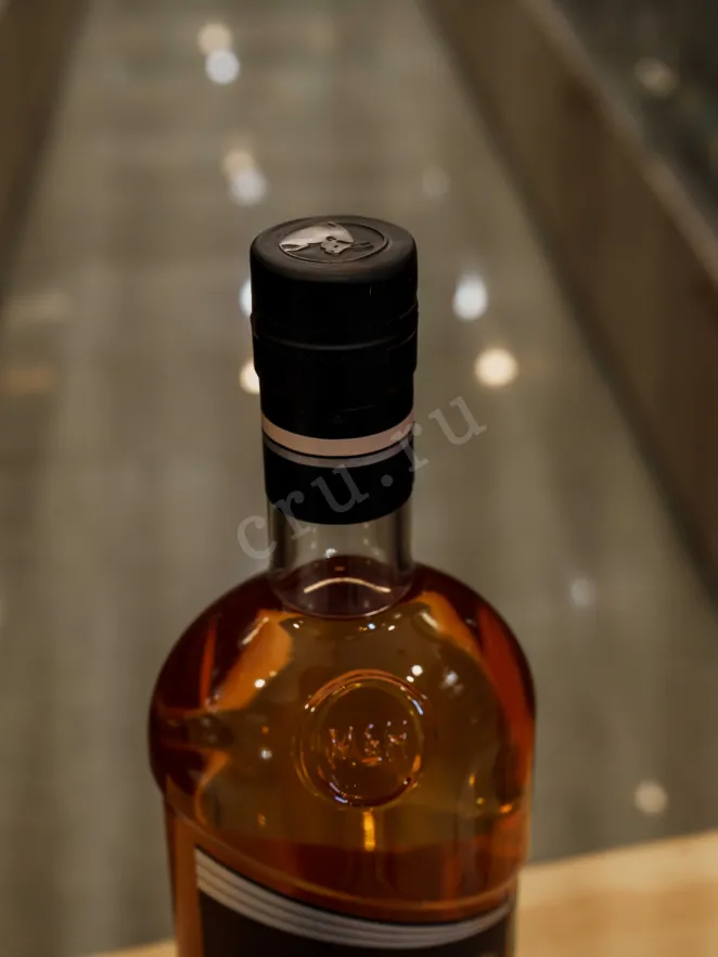 Пробка M&H Apex Rum Cask gift box 0.7 л
