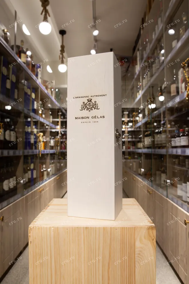 В магазине Крю Профи Gelas 2000 0.7 л