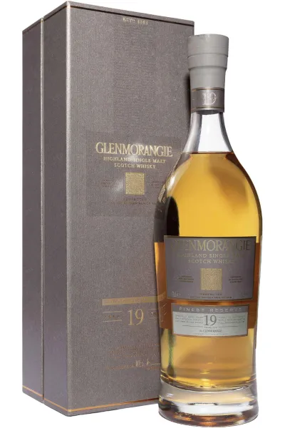 Виски Glenmorangie 19 Years Old Finest Reserve in gift box  0.7 л