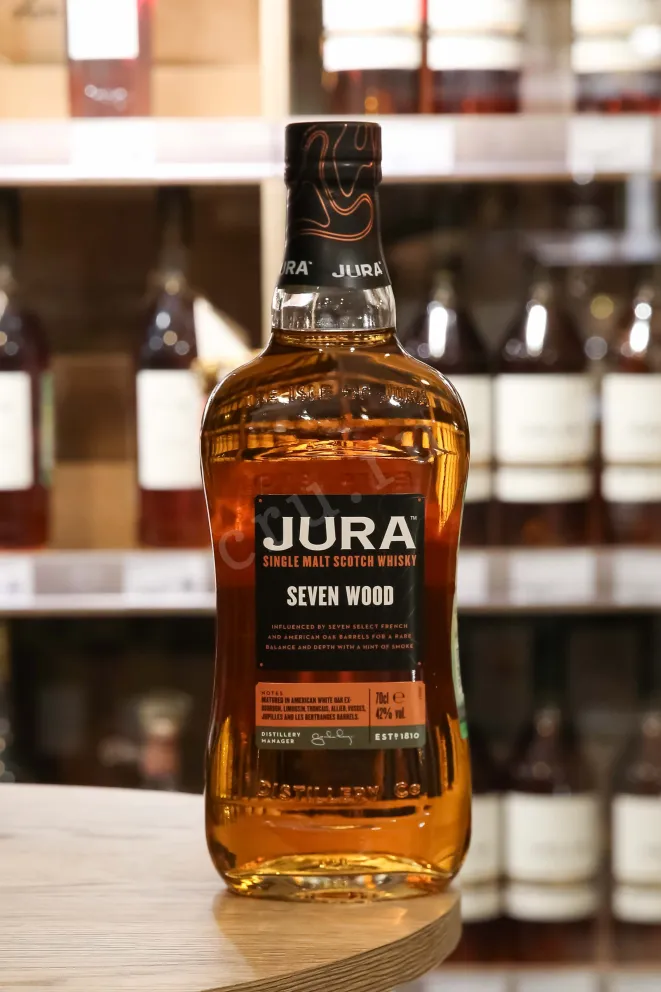 В магазине Крю Профи Jura Seven Wood 0.7 л