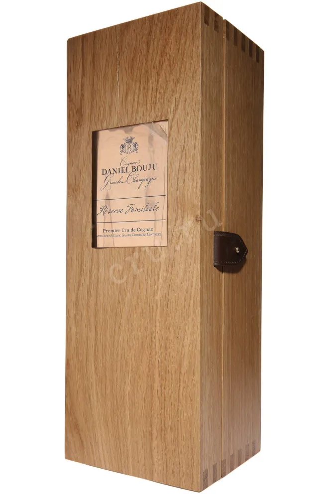 Деревянная коробка Daniel Bouju Reserve Familiale in wooden box 1946 0.7 л