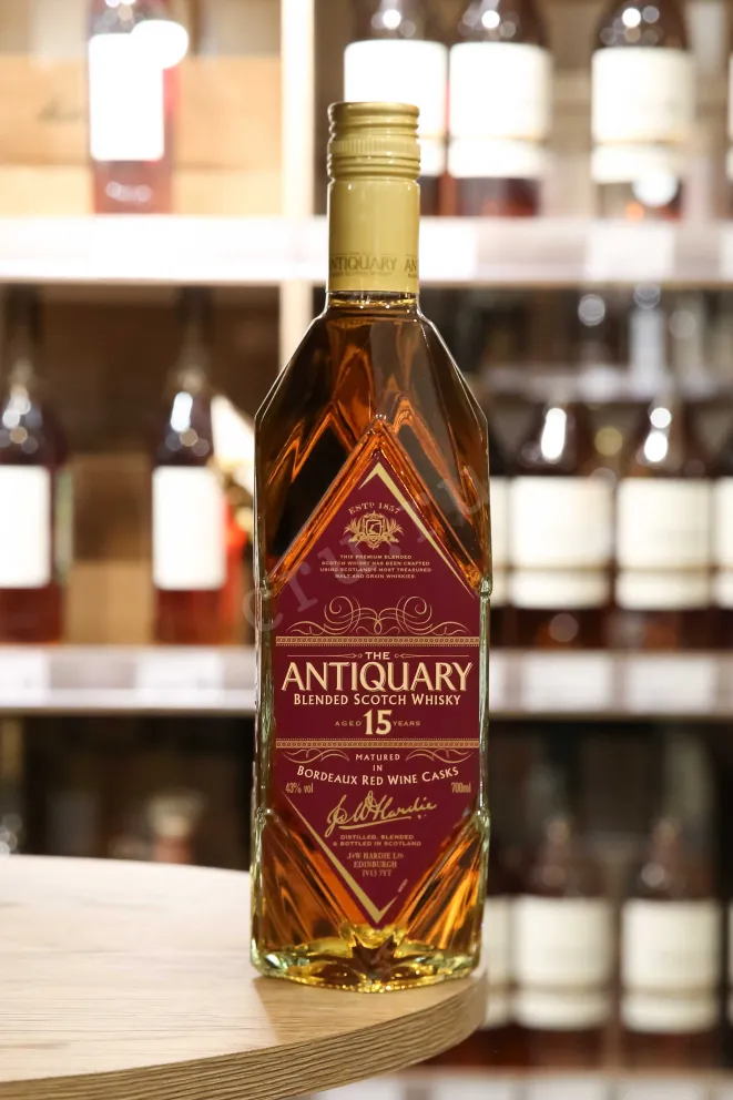 В магазине Крю Профи The Antiquary 15 years in gift box 0.7 л