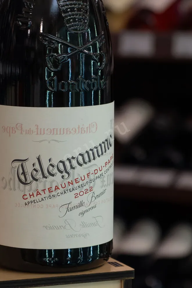 В магазине Крю Профи Vignobles Brunier Telegramme Chateauneuf-du-Pape AOC 2022 0.75 л