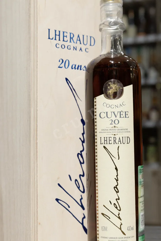 В магазине Крю Профи Lheraud Cuvee 20 years 0.7 л