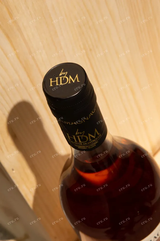Пробка De Pontiac Bas-Armagnac in wooden box 2000 0.7 л