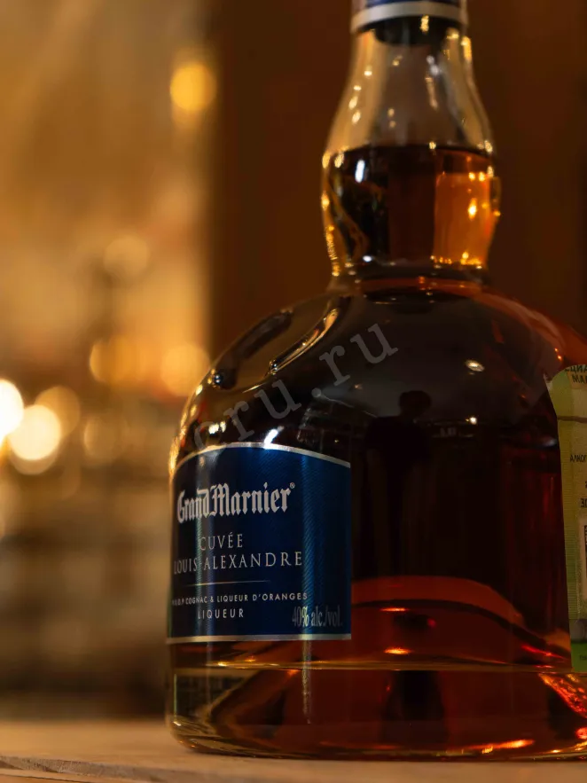 В магазине Крю Профи Grand Marnier Cuvee Louis-Alexandre 0.7 л