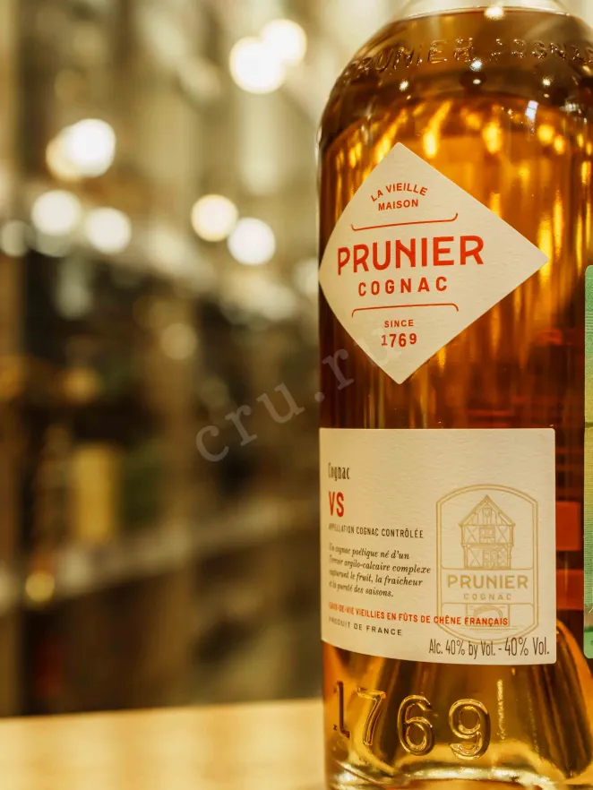 В магазине Крю Профи Prunier VS 0.7 л