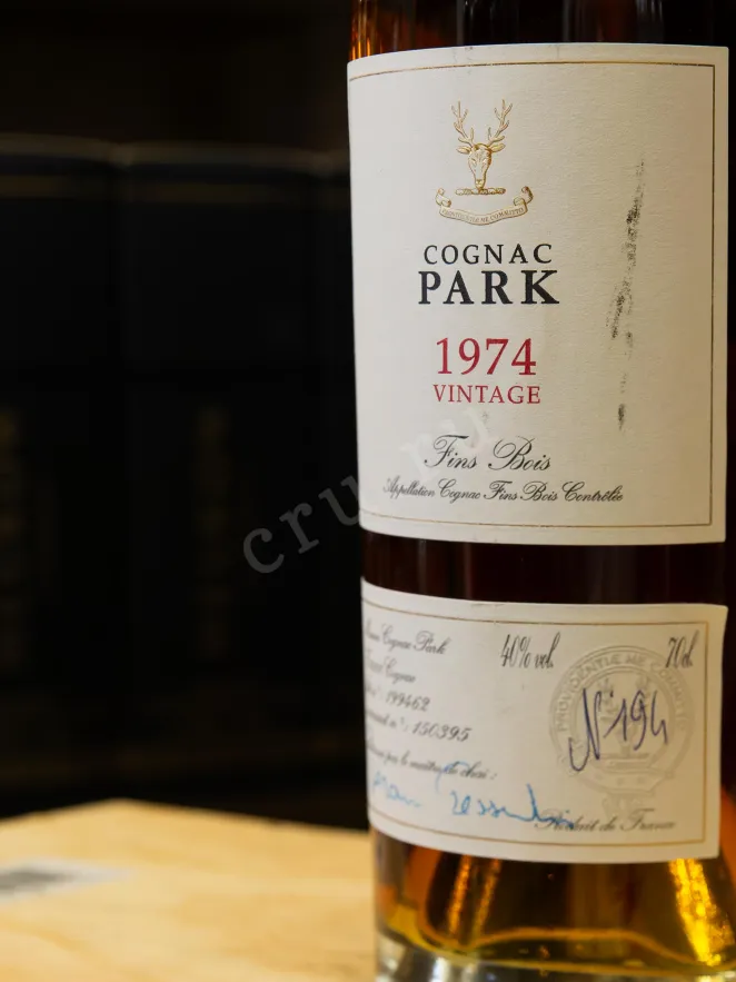 В магазине Крю Профи Park  Fins Bois Vintage in wooden box 1974 0.7 л