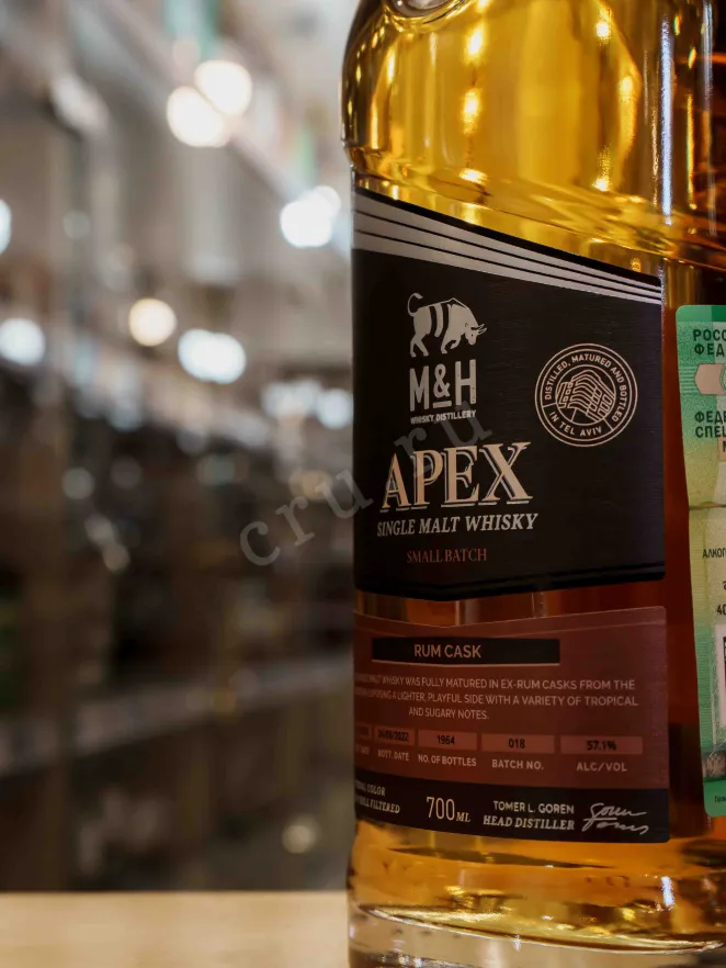 В магазине Крю Профи M&H Apex Rum Cask gift box 0.7 л