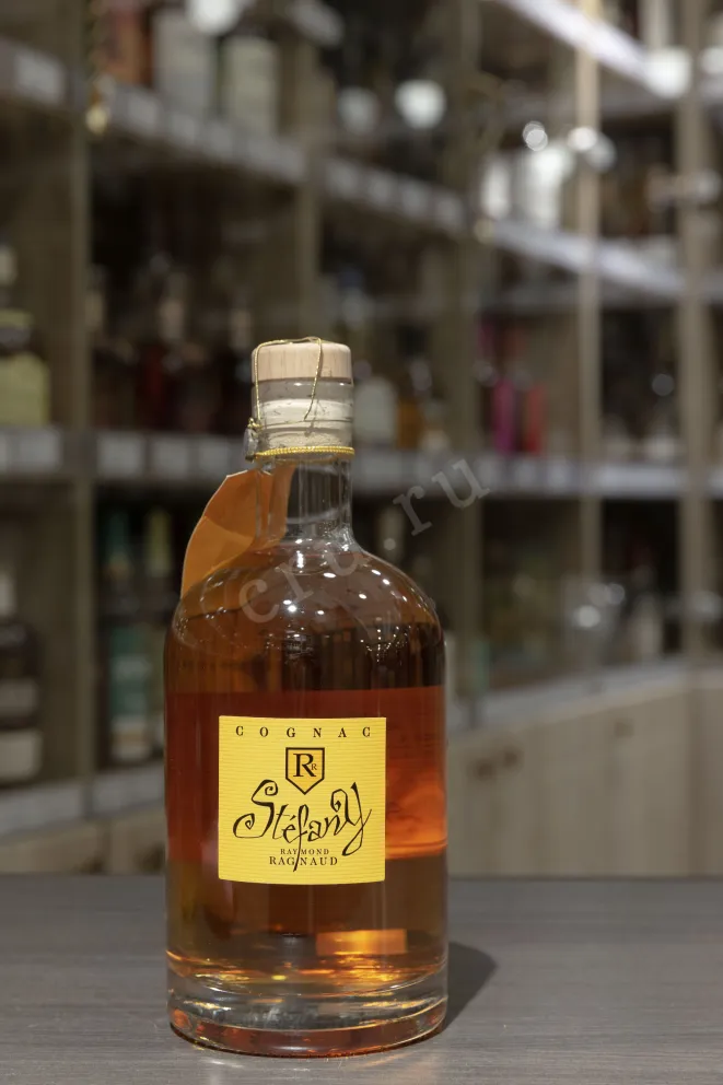 В магазине Крю Профи Raymond Ragnaud Stefany 0.7 л