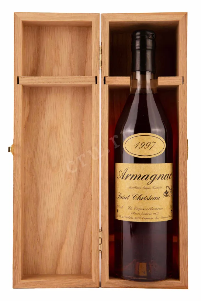 В деревянной коробке Saint-Christeau 1997 0.7 л