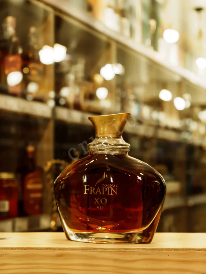В магазине Крю Профи Frapin VIP XO 0.7 л