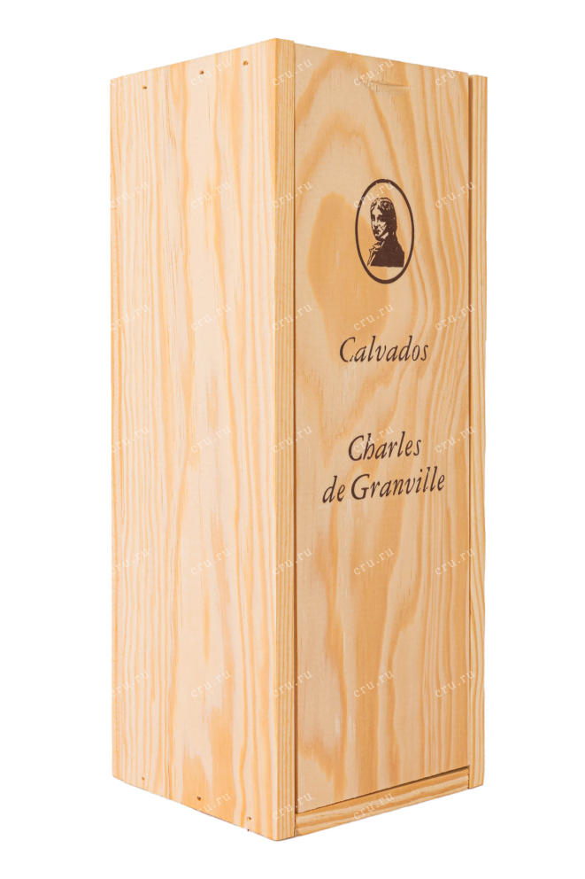 Деревянная коробка Charles de Granville Hors d'Age wooden box 0.7 л