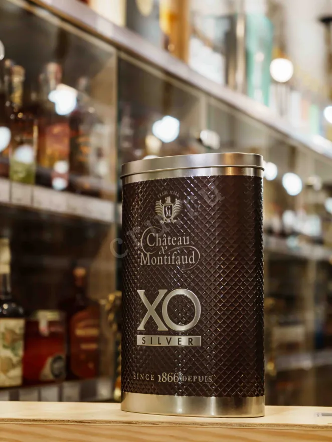 В магазине Крю Профи Chateau de Montifaud XO Silver  0.7 л