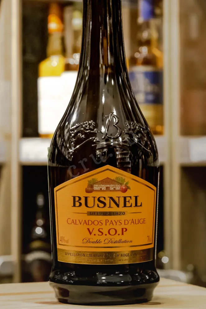 В магазине Крю Профи Busnel Pays D'Auge VSOP 0.7 л