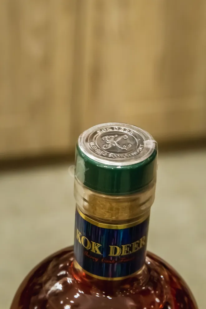 Пробка Kok Deer Blended Scotch Whisky Sherry Cask Finish in gift box 0.7 л
