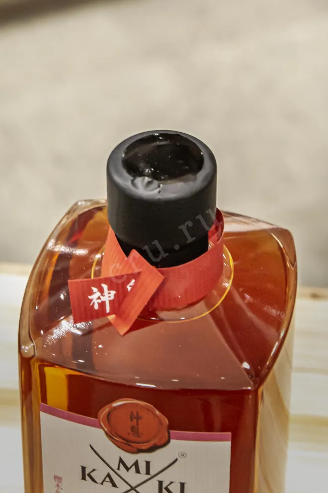 Пробка Kamiki Sakura Wood gift box 0.5 л