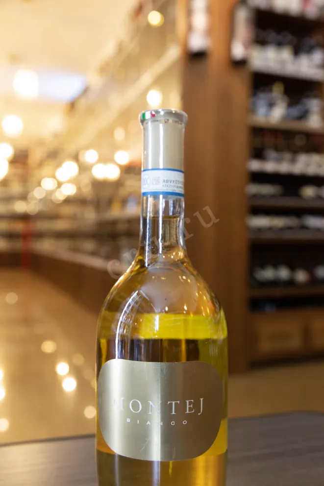 В магазине Крю Профи Montej Bianco Monferrato 2020 0.75 л