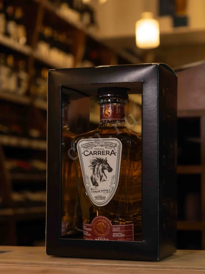 В магазине Крю Профи Carrera Anejo in gift box 0.75 л