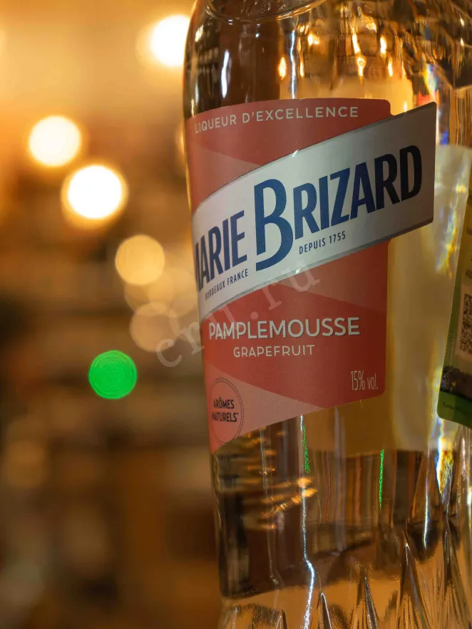 В магазине Крю Профи Marie Brizard Pamplemousse Rose №15 0.7 л