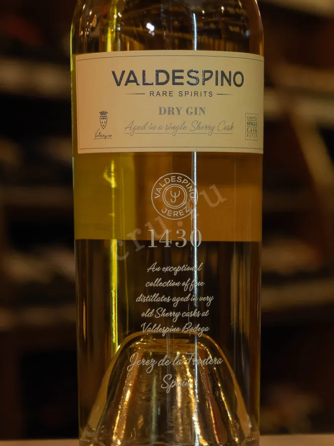 В магазине Крю Профи Valdespino Dry Gin in tube 0.7 л
