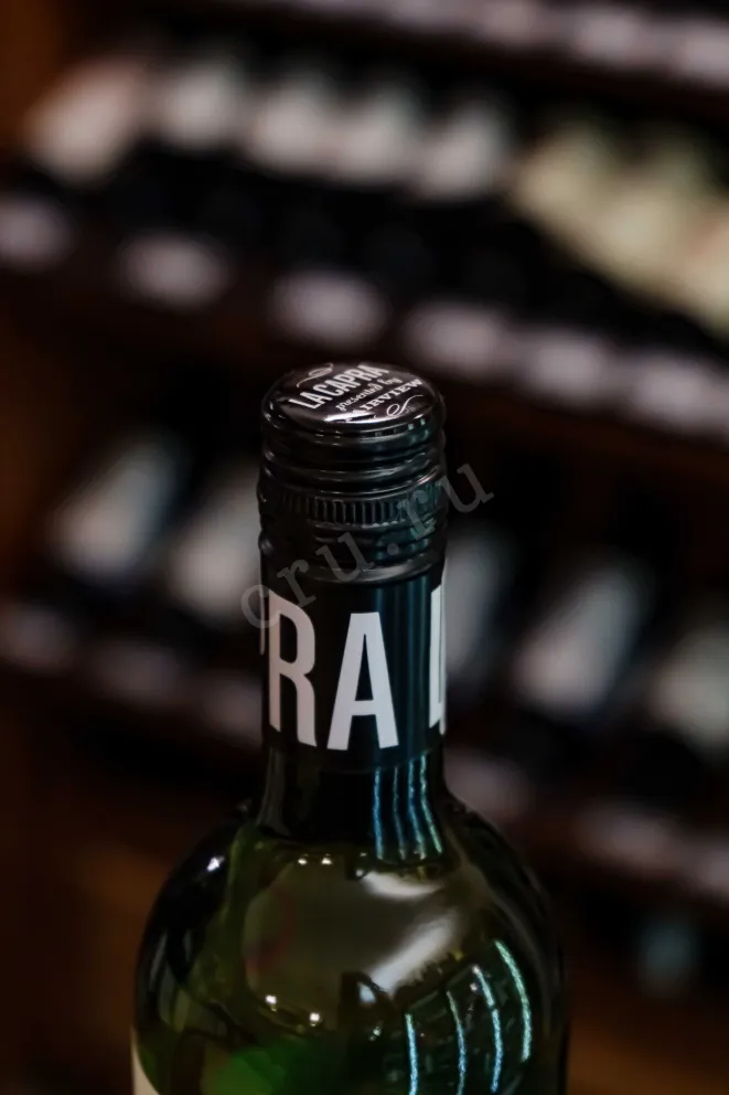 Пробка La Capra Chenin Blanc 2023 0.75 л