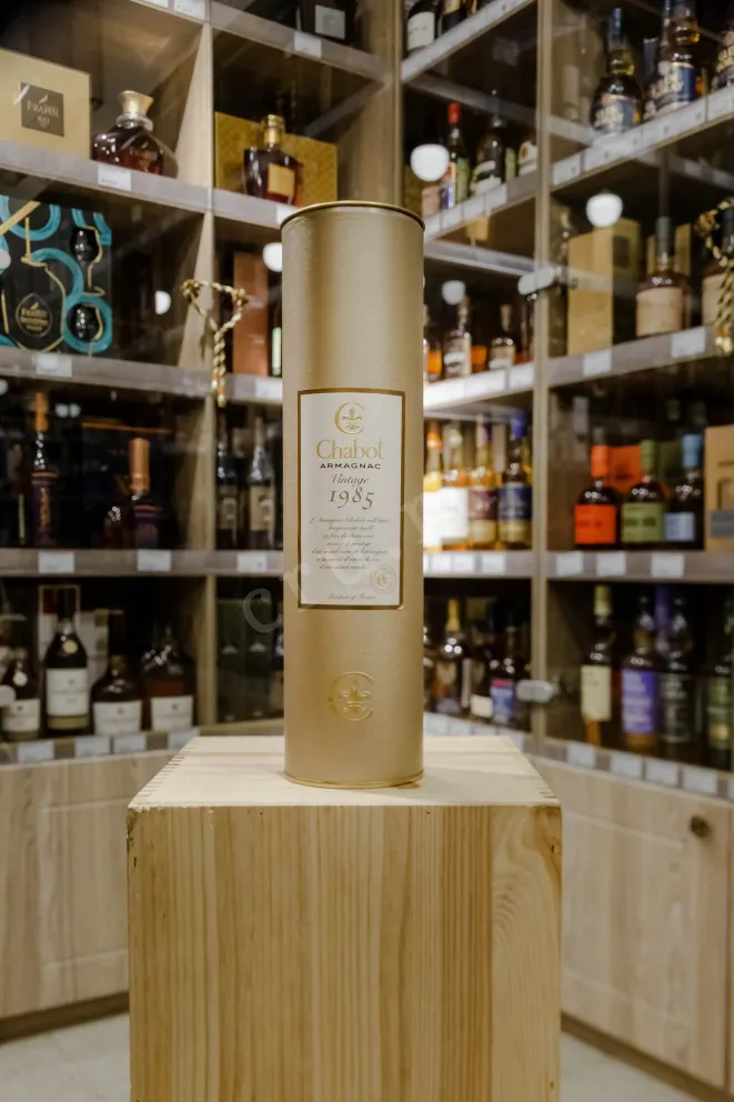 В магазине Крю Профи Chabot 1985 0.7 л