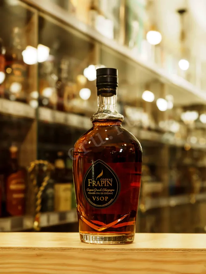 В магазине Крю Профи Frapin VSOP with 2 glasses 0.7 л