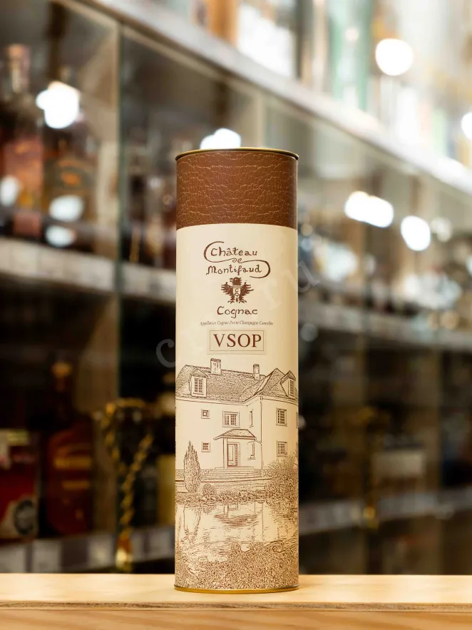 В магазине Крю Профи Chateau de Montifaud Petite Champagne VSOP Millenium in tube 0.7 л