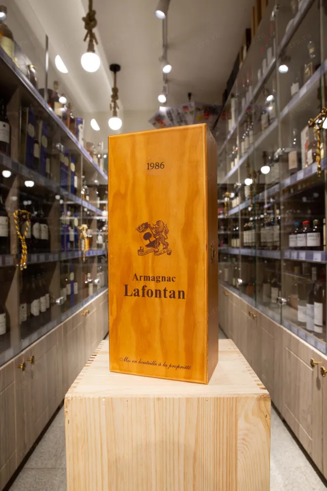 В магазине Крю Профи Lafontan 1986 0.7 л