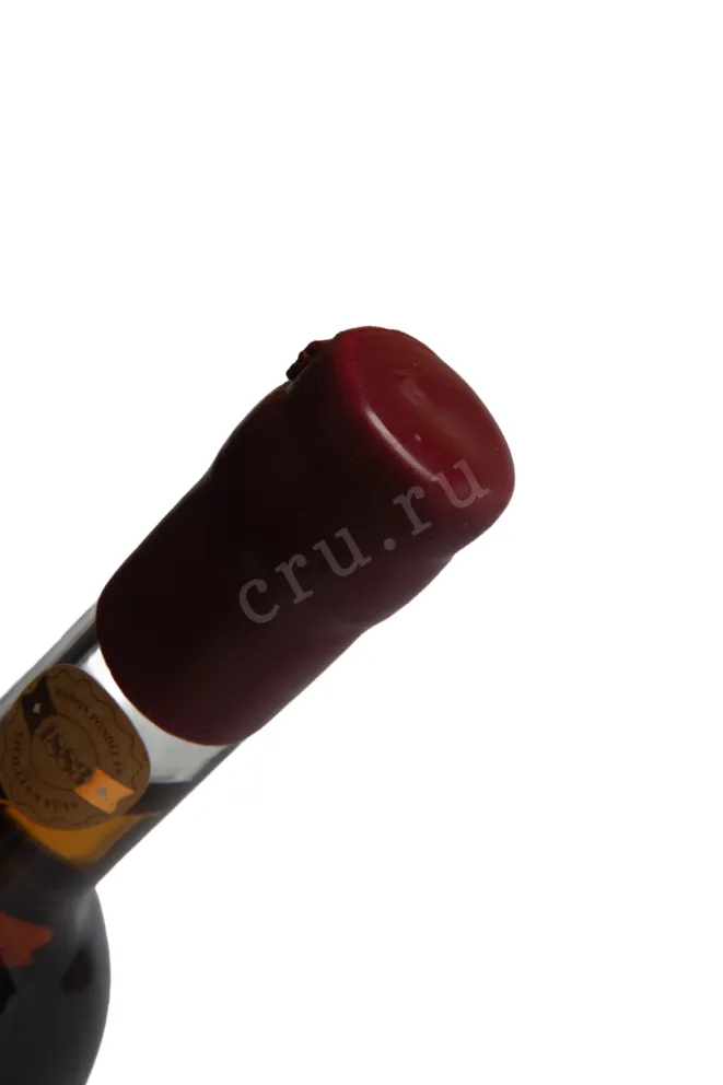 Бренди Jean Cave Vieil Armagnac 2000 AOC wooden box 2000 0.7 л
