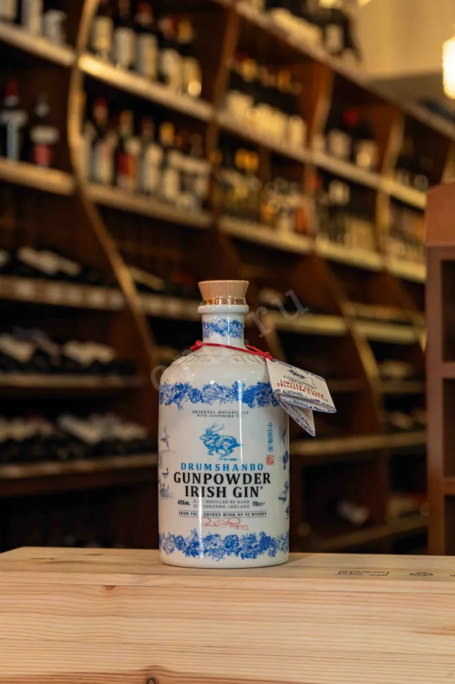 В магазине Крю Профи Drumshanbo Gunpowder Irish Gin in ceramic bottle 0.7 л