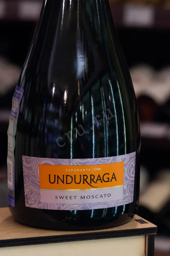 В магазине Крю Профи Undurraga Sweet Moscato DO 2024 0.75 л