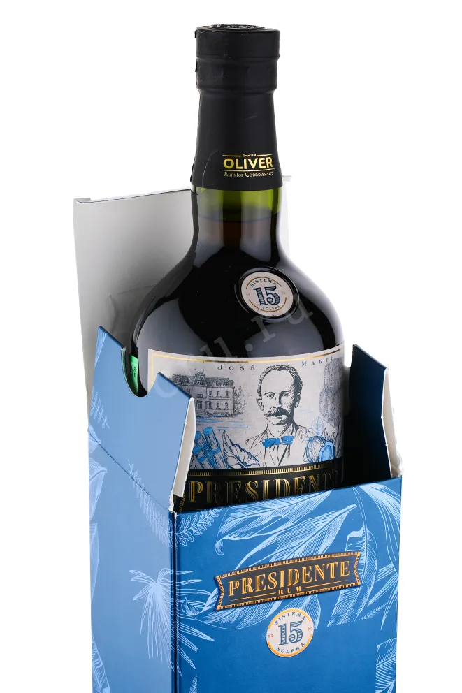Бутылка рома Оливер Президент Марти 15 лет 0.7 в подарочной коробке