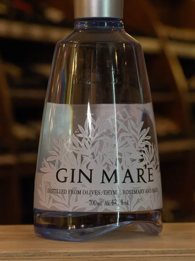 В магазине Крю Профи Gin Mare Medditerian gift set with glass 0.7 л