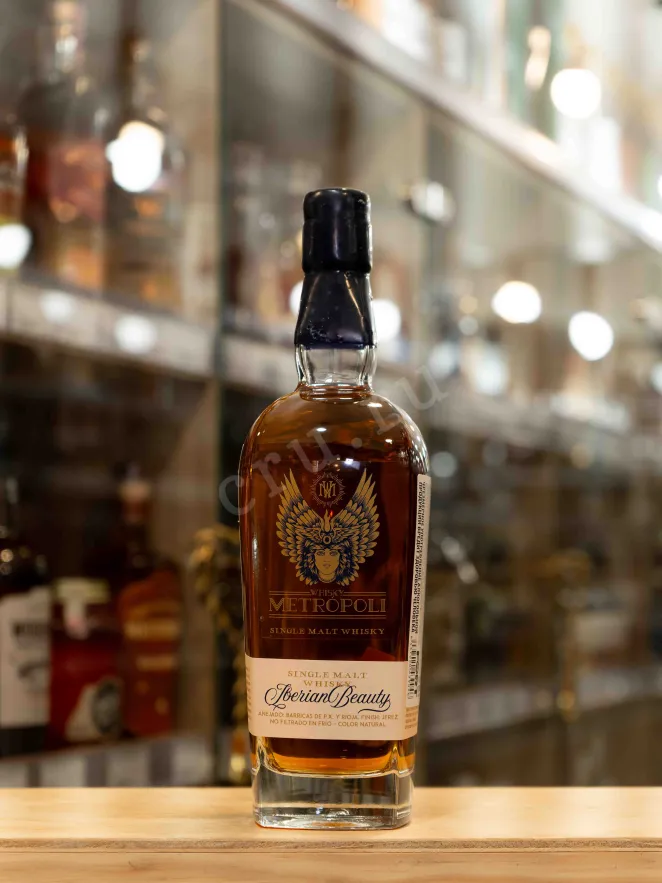 В магазине Крю Профи Metropoli Iberian Beauty Single Malt in gift box 0.7 л