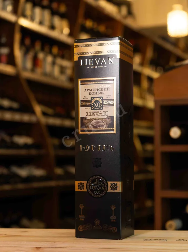 В магазине Крю Профи Ijevan XO 10 years gift box 0.5 л