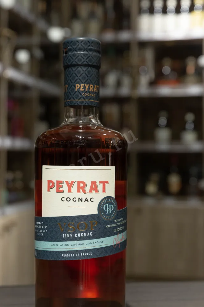 В магазине Крю Профи Peyrat VSOP 4 YO 0.7 л