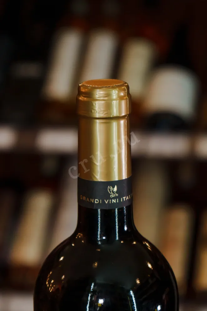 Пробка Masseria Trajone Negroamaro Primitivo IGP 2023 0.75 л